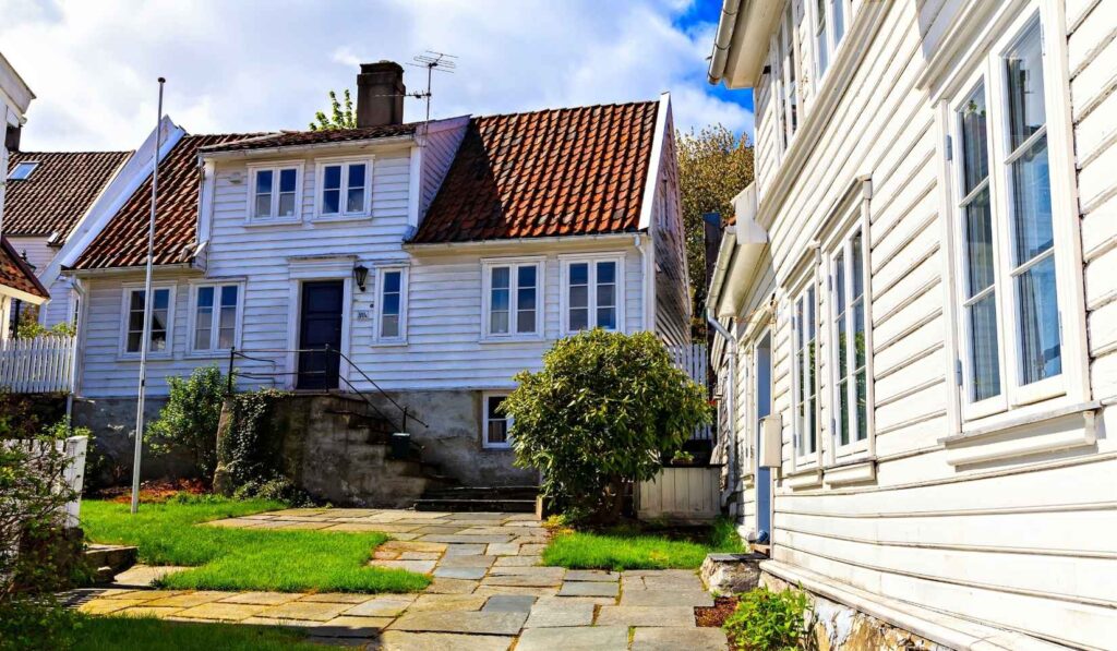 Can You Sell a Vacant or Neglected House Without Repairs